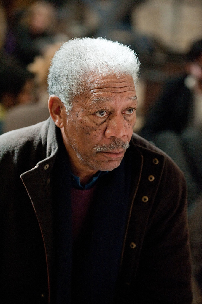 Morgan Freeman returning as Lucius Fox in The Dark Knight Rises